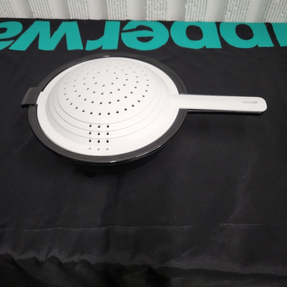 Tupperware Double Colander - Picture 7 of 7